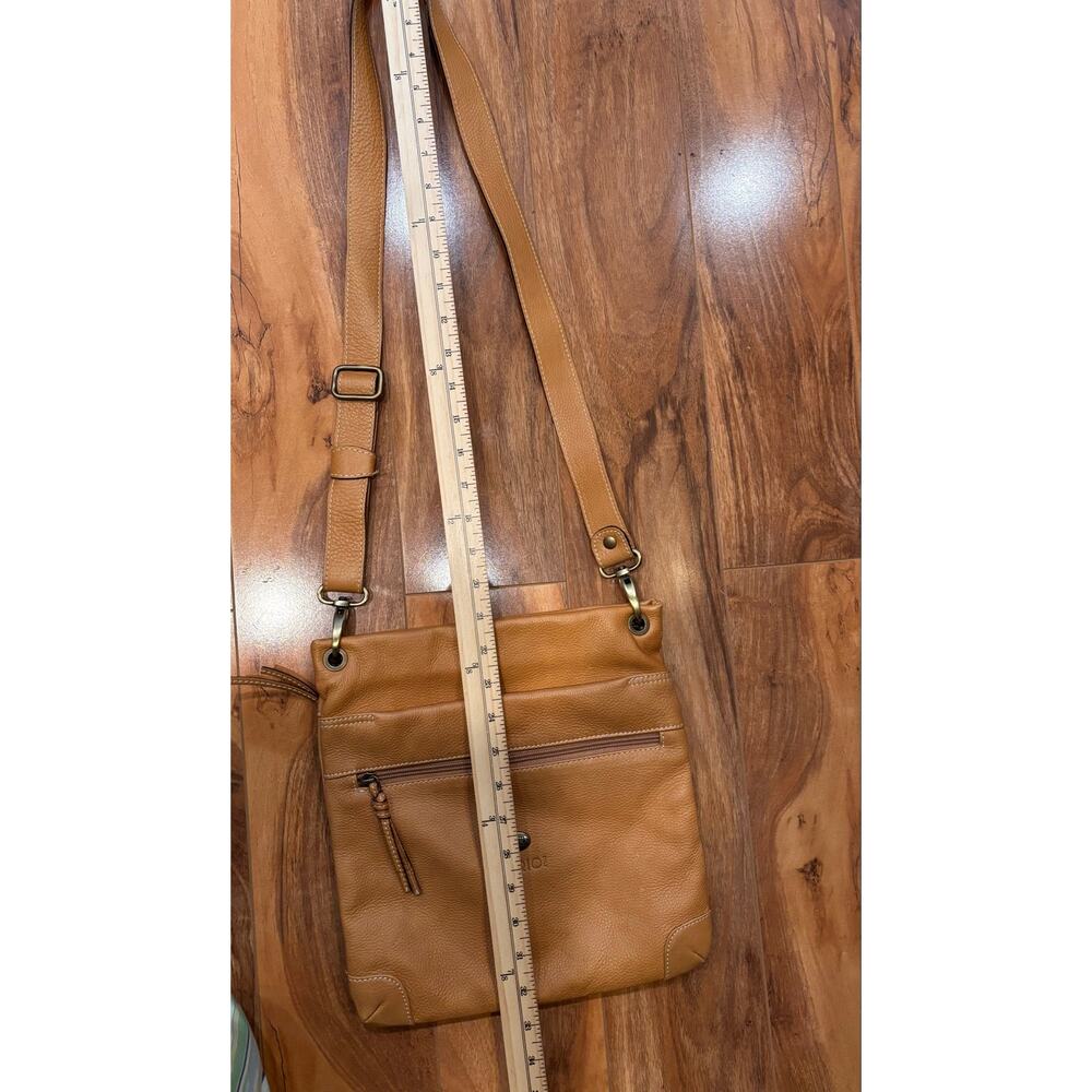 Avorio Italy tan leather crossbody bag purse. Adjustable straps multiple pockets - Picture 9 of 9